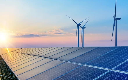 太陽能和風(fēng)能設(shè)備的焊接革新：點(diǎn)焊技術(shù)的機(jī)遇與挑戰(zhàn)